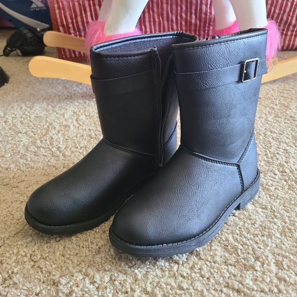 Carter's girls boot size 1 - Picture 1 of 7